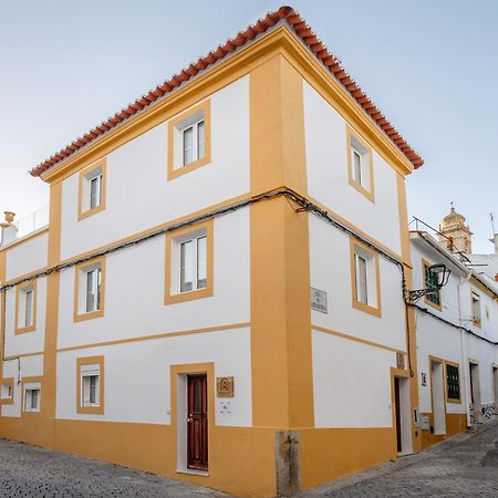 Azinheira Suites Townhouse - Alojamento Turistico (Adults Only) Elvas Eksteriør bilde